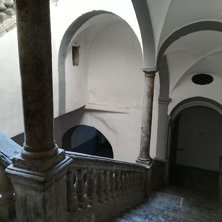Casa In Palazzo Graffeo Eva Apartment ปาแลร์โม ภายนอก รูปภาพ